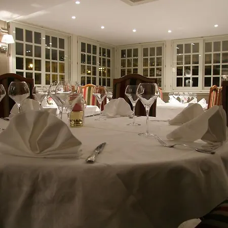 Logis Restaurant Du Cheval Blanc Szálloda 3*