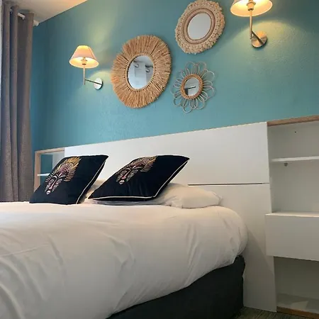 호텔 Logis Restaurant Du Cheval Blanc 3*