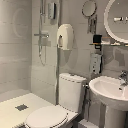 Hotell Logis Restaurant Du Cheval Blanc