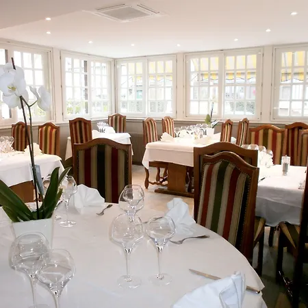Logis Restaurant Du Cheval Blanc Hotel
