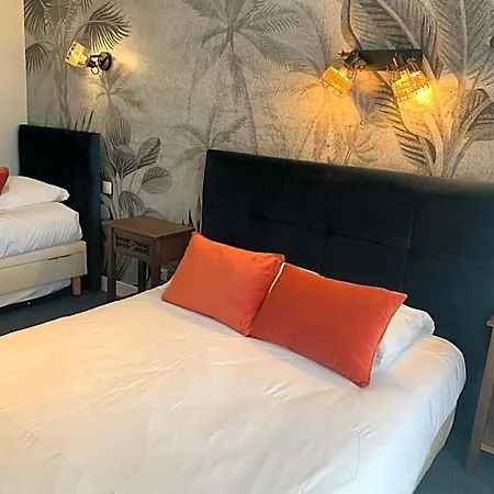 Logis Restaurant Du Cheval Blanc 호텔 3*