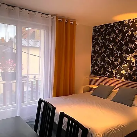 Logis Restaurant Du Cheval Blanc 3* 크레브꾀르엉노즈