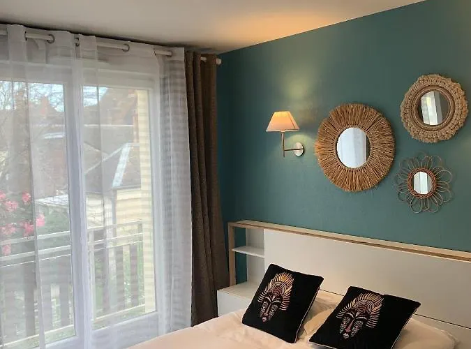 Hotel Du Cheval Blanc 3*