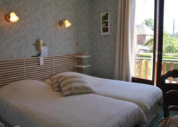 Du Cheval Blanc Hotel 3*